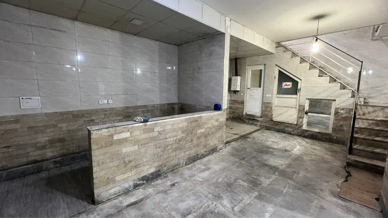 زیرزمین ۳۲۰ متر + ۳۰ متر همکف تجاری - اجاره|اجارهٔ مغازه و غرفه|تبریز, |دیوار