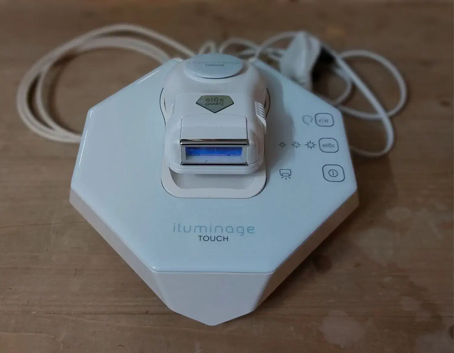 دستگاه لیزر خانگیiluminage وارداتی|آرایشی، بهداشتی، درمانی|تهران, یاخجی آباد|دیوار