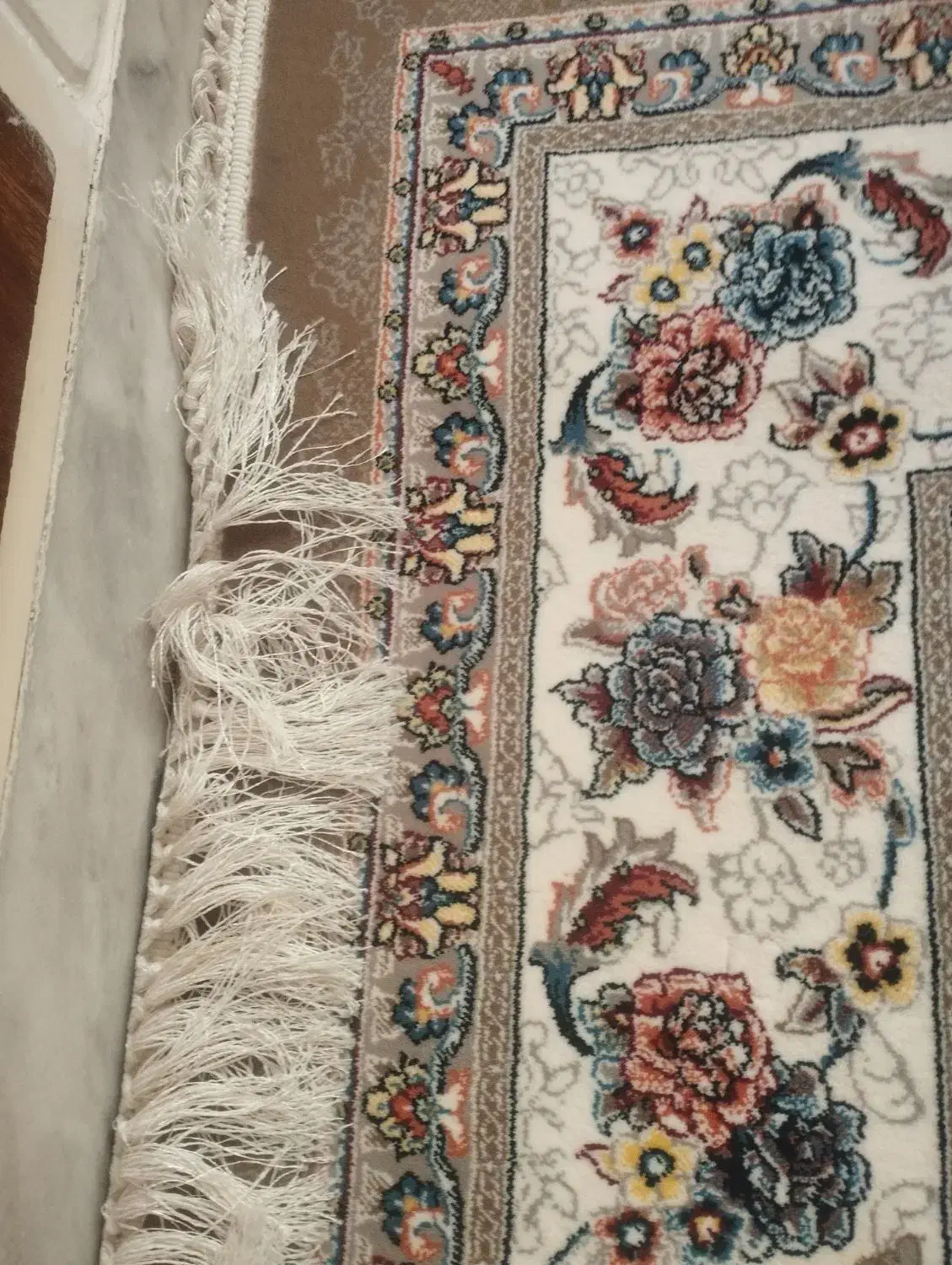 در حد نو|فرش|فردیس, شهرک وحدت|دیوار