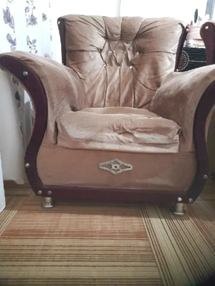 مبل|مبلمان خانگی و میز عسلی|آشخانه, |دیوار