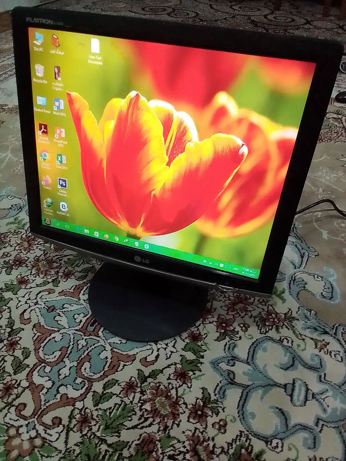 مانیتور الجی 19 الجی LED شیک و تمیز|قطعات و لوازم جانبی رایانه|لاهیجان, لیالستان|دیوار