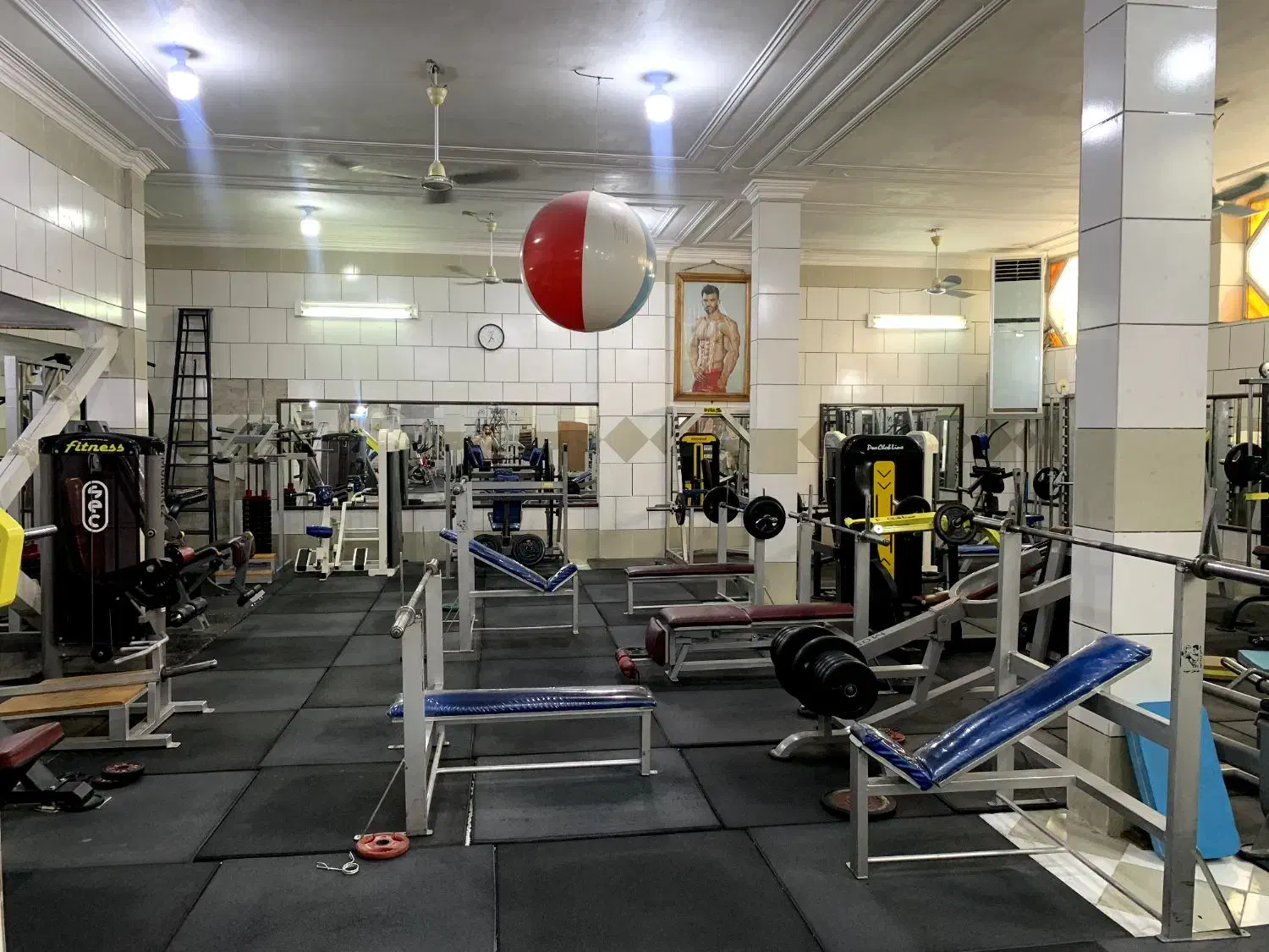 دستگاه بدنسازی|تجهیزات ورزشی|لار, |دیوار