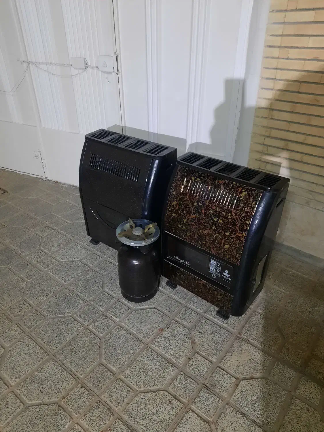 دو عدد بخاری ۸۰۰۰ گازی پیکنیک بزرگ پر گاز|بخاری، هیتر، شومینه|اصفهان, فجر|دیوار