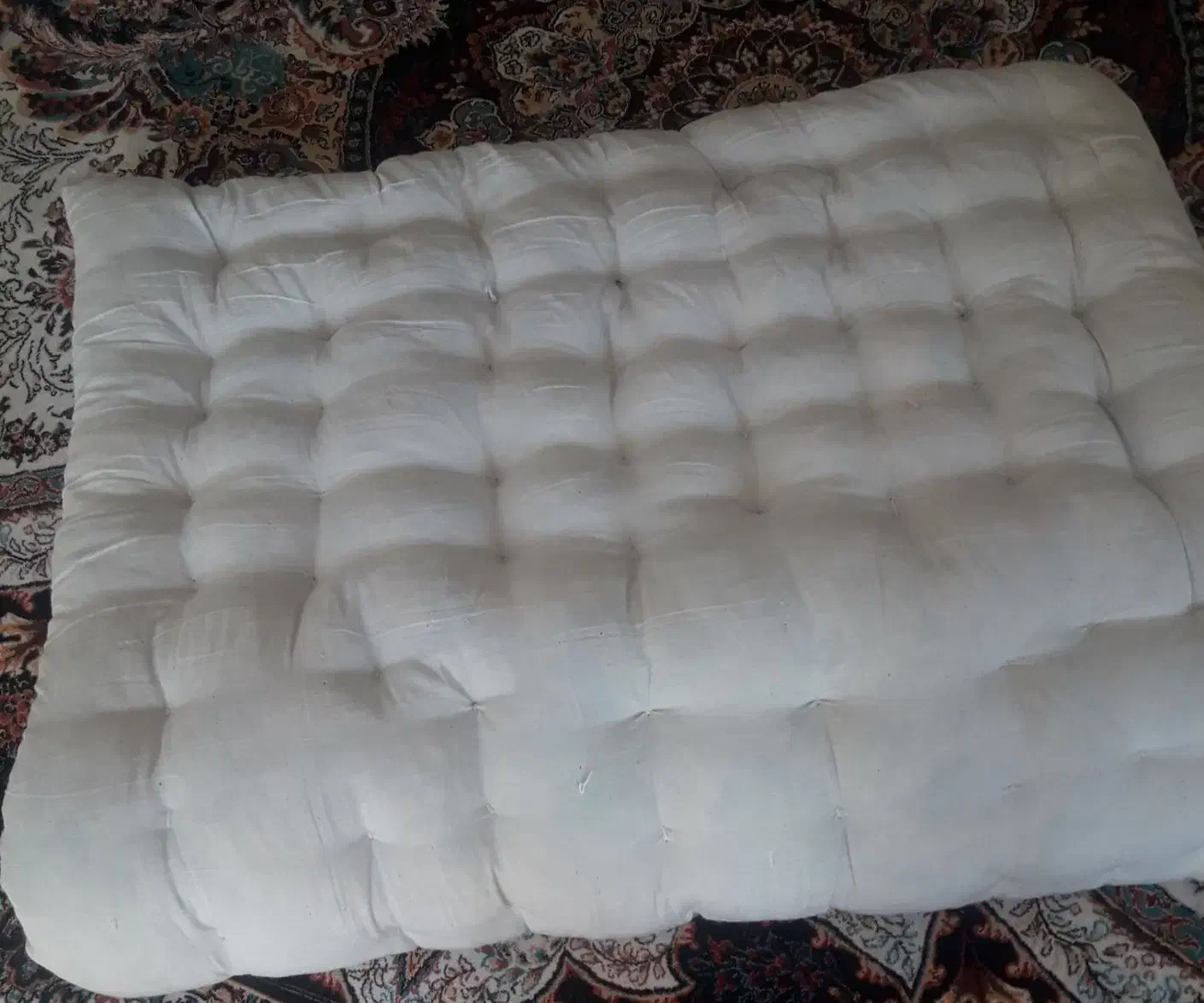 لحاف وتشک|رختخواب، بالش، پتو|اهر, |دیوار