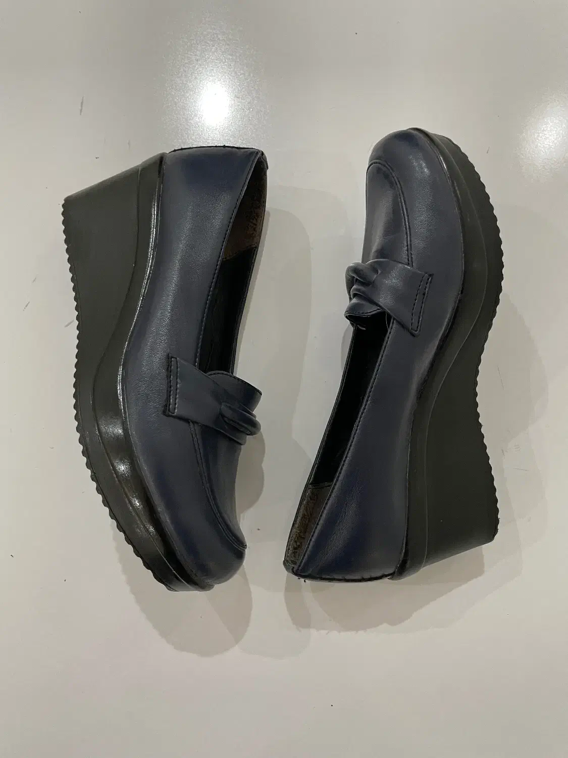 کفش کتونی طبی تمام چرم طبیعی ۳۷|کیف، کفش، کمربند|تهران, شهر زیبا|دیوار