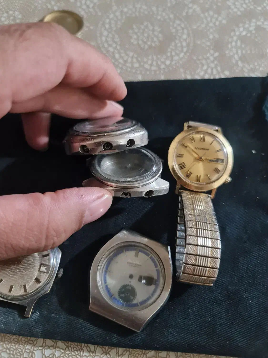 دوعدد ساعت سه عدد قاب کورنو ارسال از اصفهان|ساعت|تهران, دکتر هوشیار|دیوار