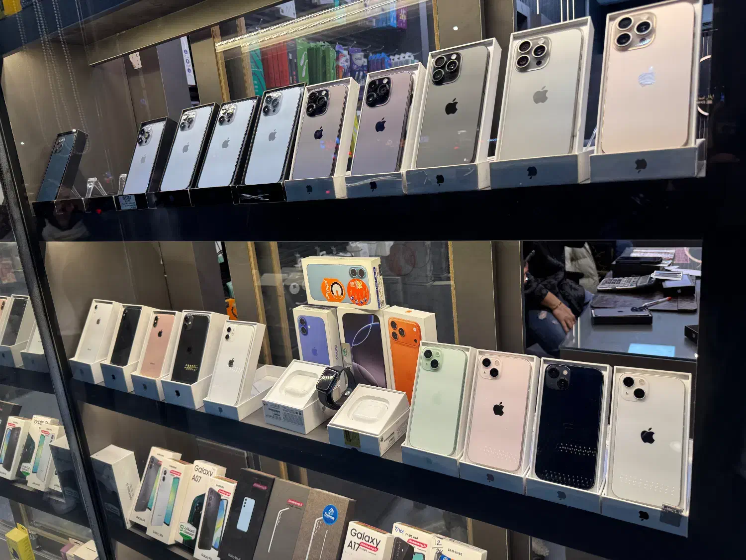 طلا ضمانت بزار هر مدل گوشی خواستی ببر|موبایل|مشهد, احمدآباد|دیوار