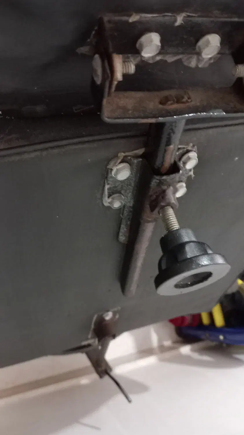 صندلی آرایشگاهی|آرایشگاه و سالنهای زیبایی|فومن, |دیوار