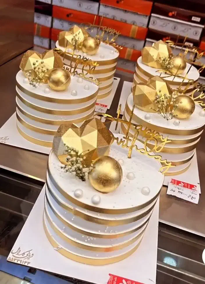 به چند نفر خانوم جهت کار در کارگاه قنادی نیازمندیم|استخدام خدمات فروشگاه و رستوران|اردبیل, |دیوار