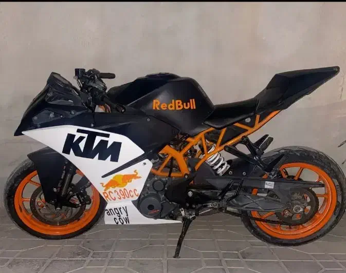 ktm 390|موتورسیکلت|شیراز, بالا کفت|دیوار