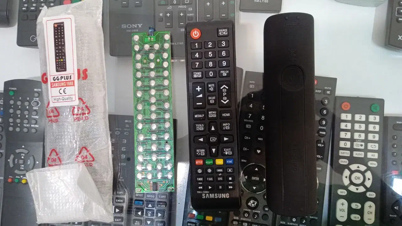 کنترل سامسونگ|پخش‌کننده DVD و ویدیو|مشهد, شهرک امام هادی (شهرک غرب)|دیوار