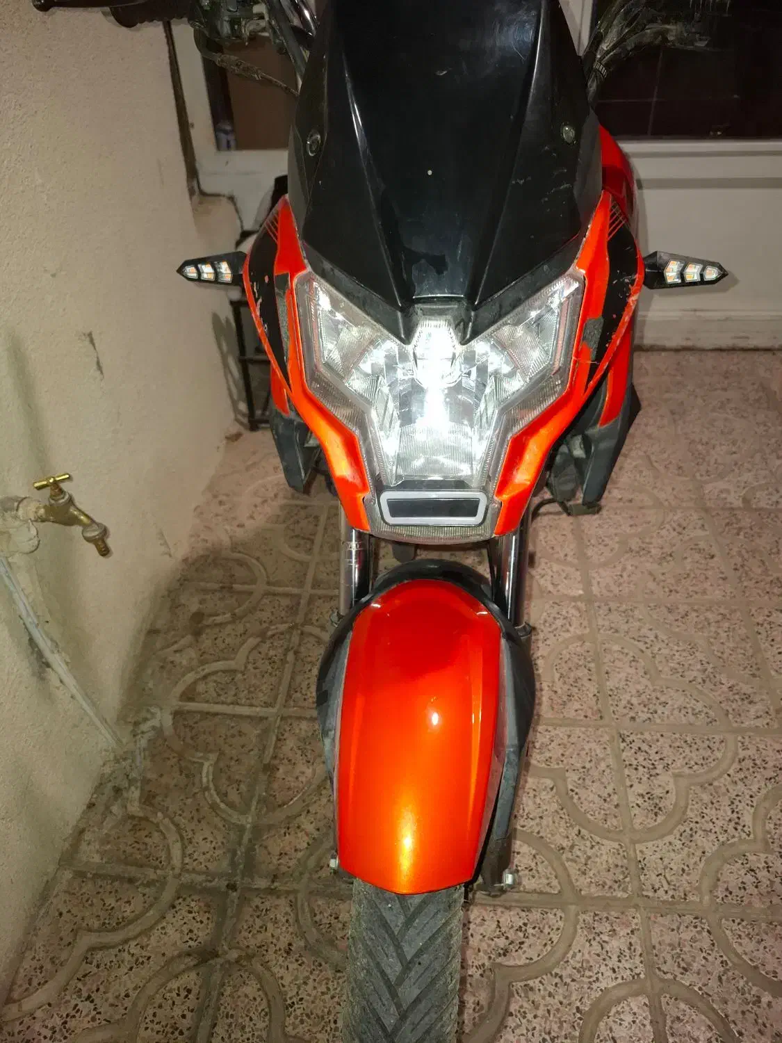 موتور 200 DS|موتورسیکلت|آبسرد, |دیوار