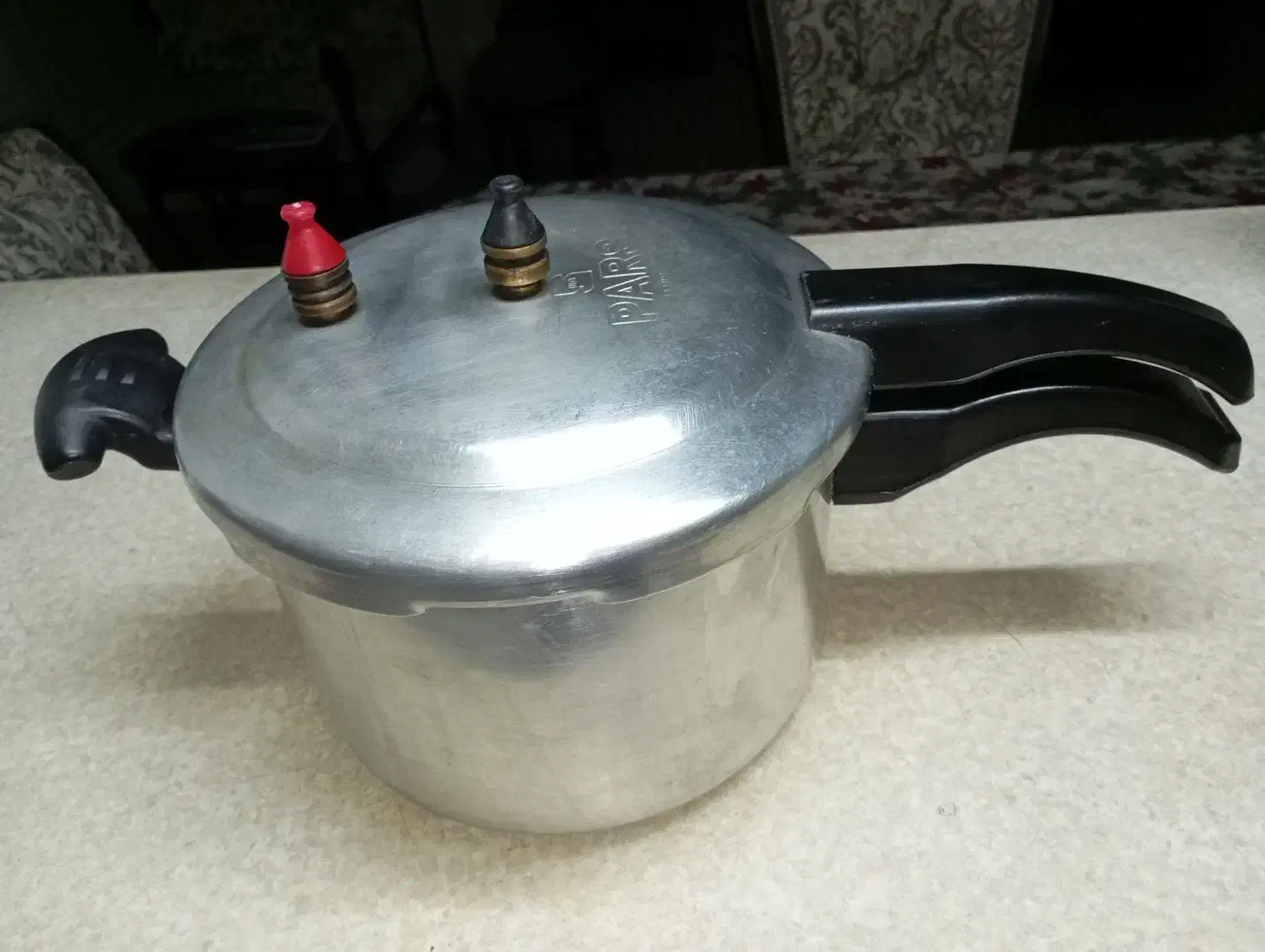 زودپز الماس  بزرگ سالم و تمیز|ظروف پخت‌وپز|هشتگرد, فاز ۲ مهستان|دیوار