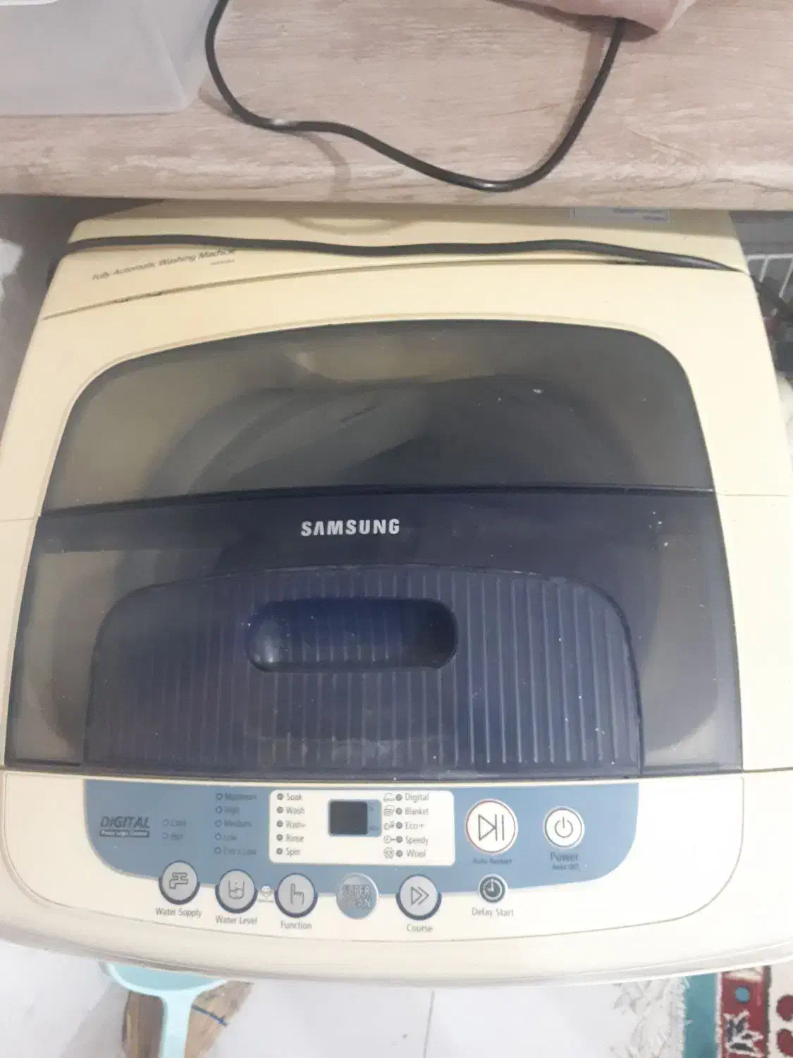 لباسشویی|ماشین لباسشویی و خشککن لباس|صدرا-فارس, فاز ۱|دیوار