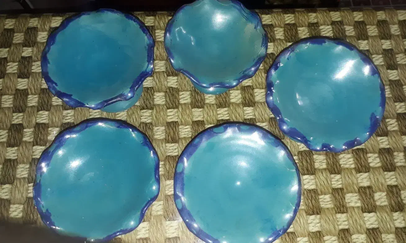 تعدادی لوازم اشپزخونه|ظروف سرو و پذیرایی|قم, چهل درخت|دیوار