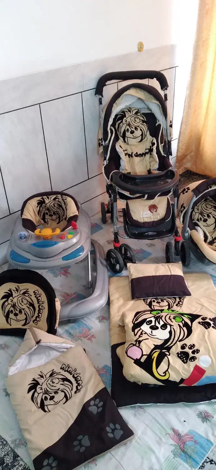 سرویس کامل سیسمونی نوزاد|اسباب و اثاث بچه|خمینیشهر, |دیوار