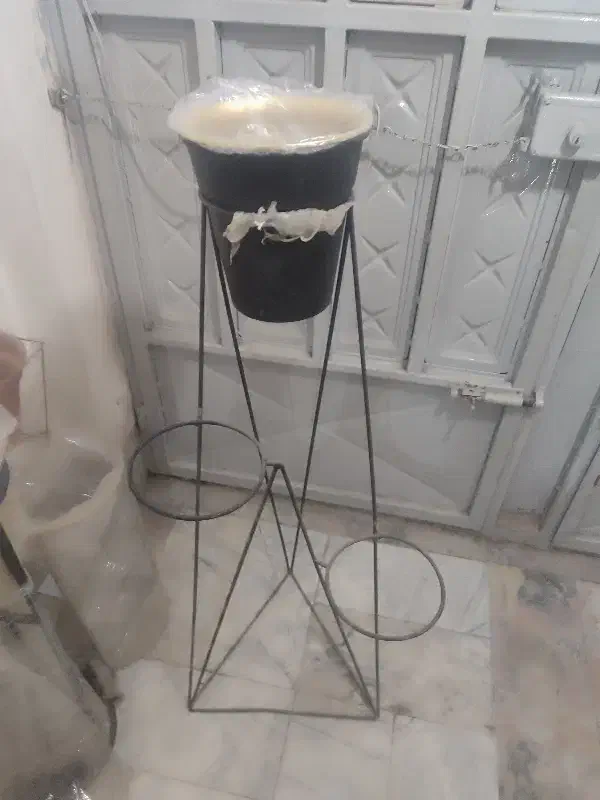 گلدان پلیمری و فلزی|گل و گیاه طبیعی|شهرکرد, |دیوار