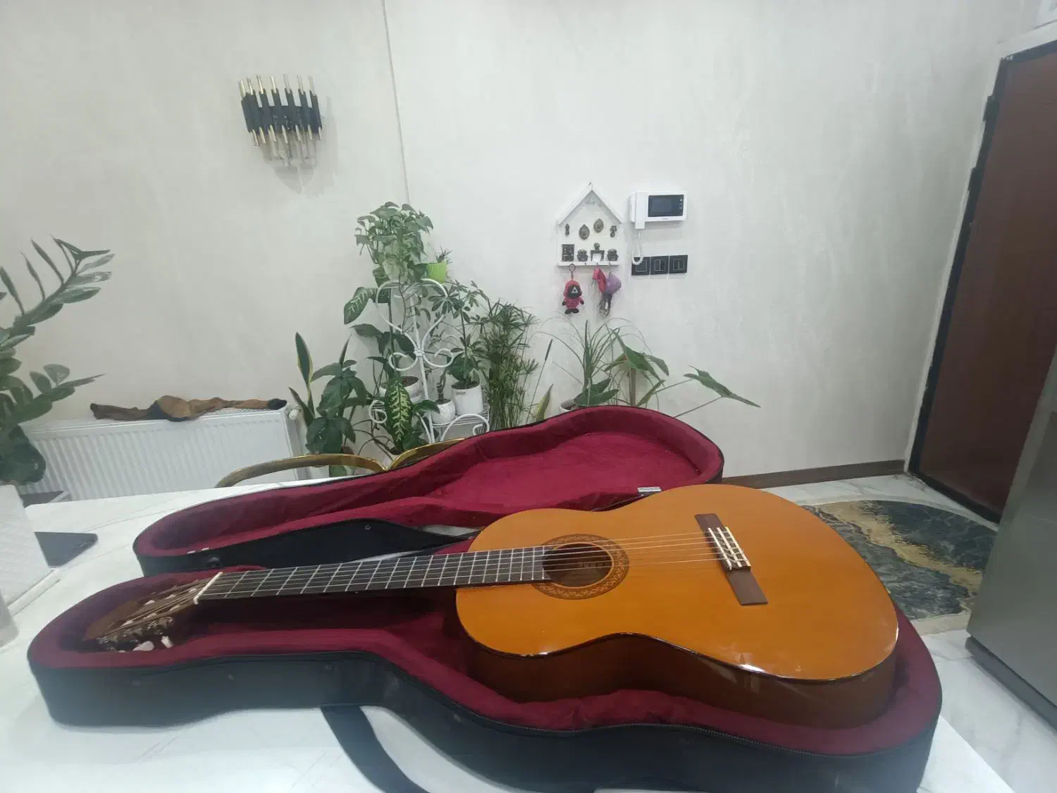 گیتار c40 یاماها سالم.|گیتار، بیس، امپلیفایر|ری, صالحآباد شرقی|دیوار