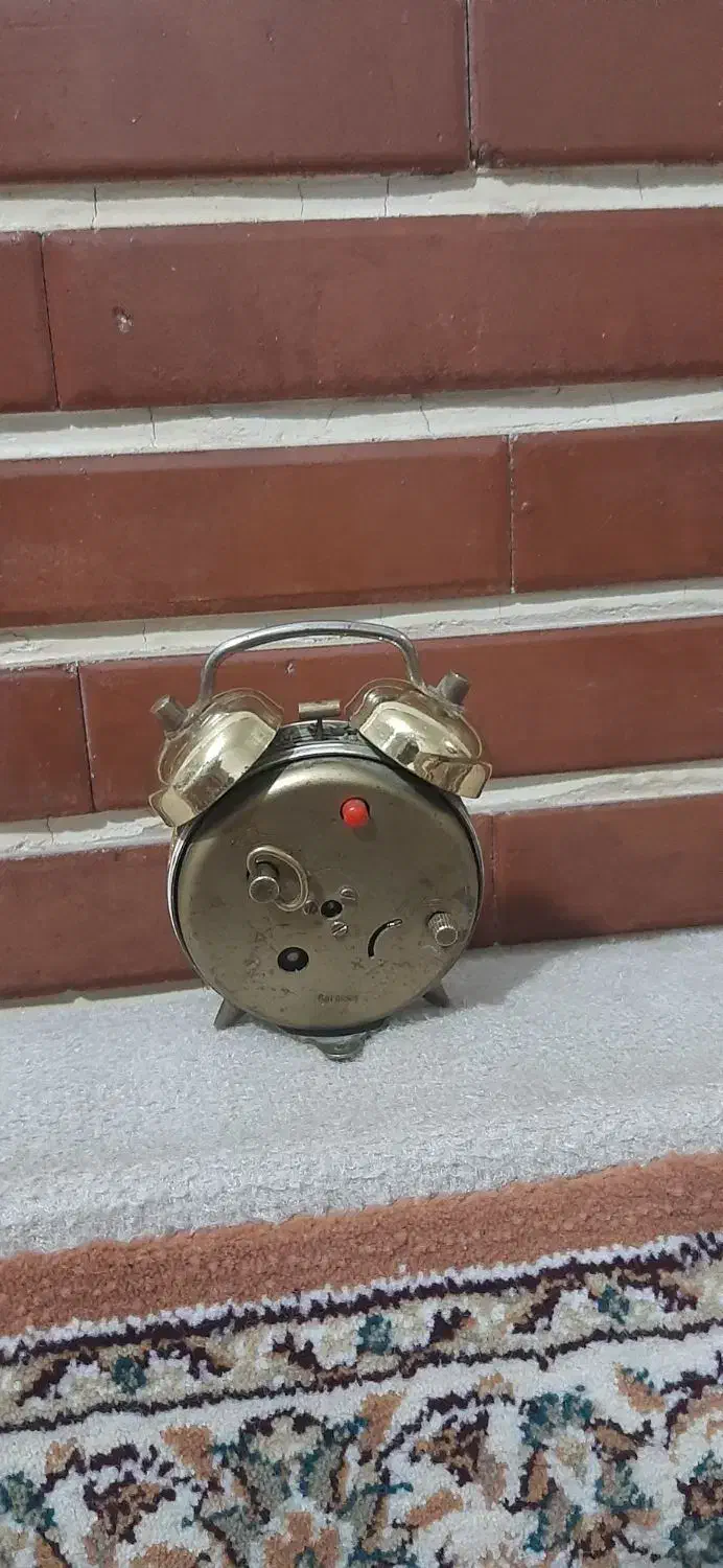 ساعت قدیمی|کلکسیون اشیاء عتیقه|قم, شهرک امام حسین|دیوار