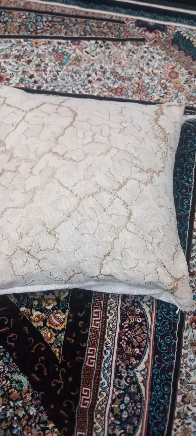 کوسن فروشی|مبلمان خانگی و میز عسلی|آبیک, |دیوار