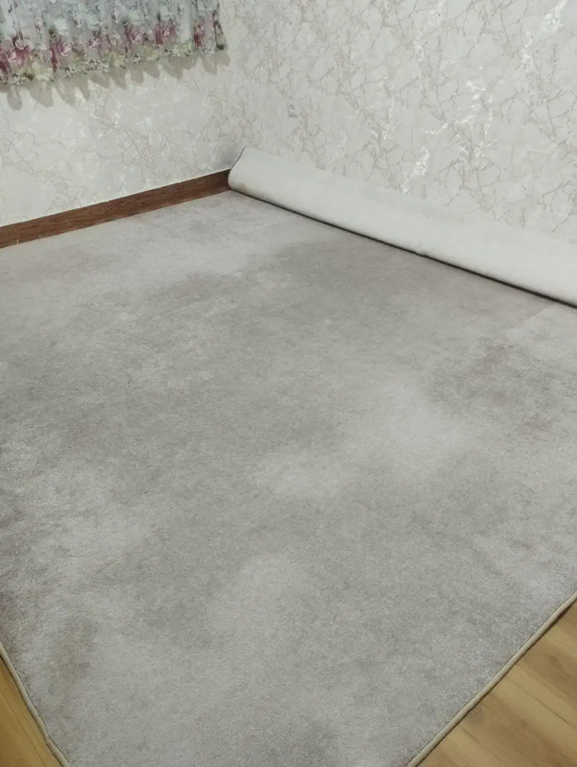 موکت 12متری|موکت|اندیشه, اندیشه فاز ۳|دیوار