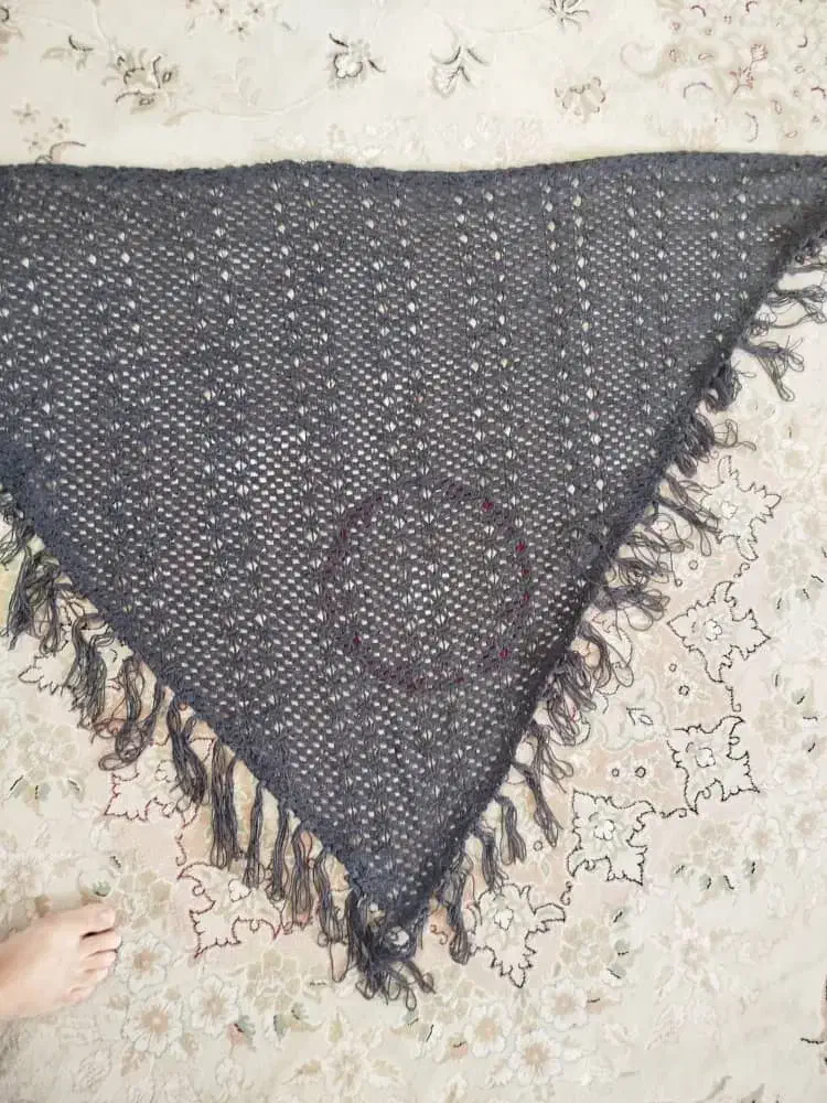 لباس زنانه|لباس|برخوار, |دیوار