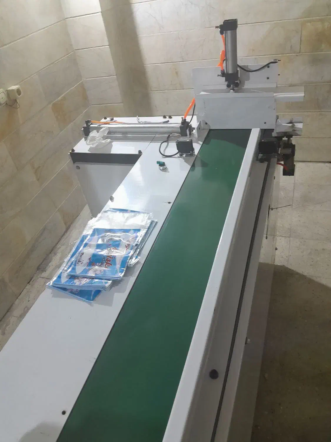 پرکن یک طرفه دستمال کاغذی اقتصادی|ماشین‌آلات صنعتی|تهران, شهرک ولیعصر شمالی|دیوار