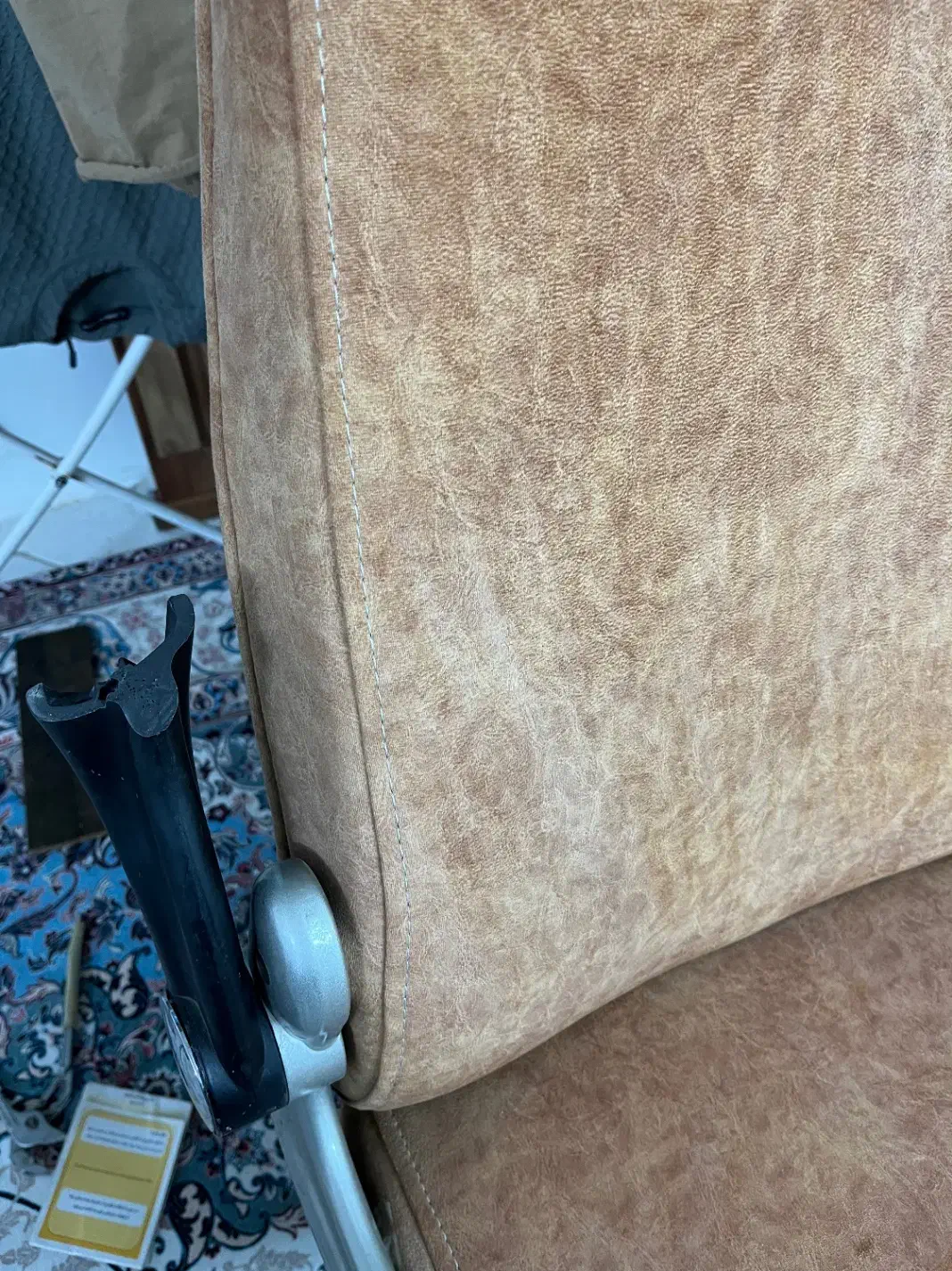 صندلی|صندلی و نیمکت|سمنان, |دیوار