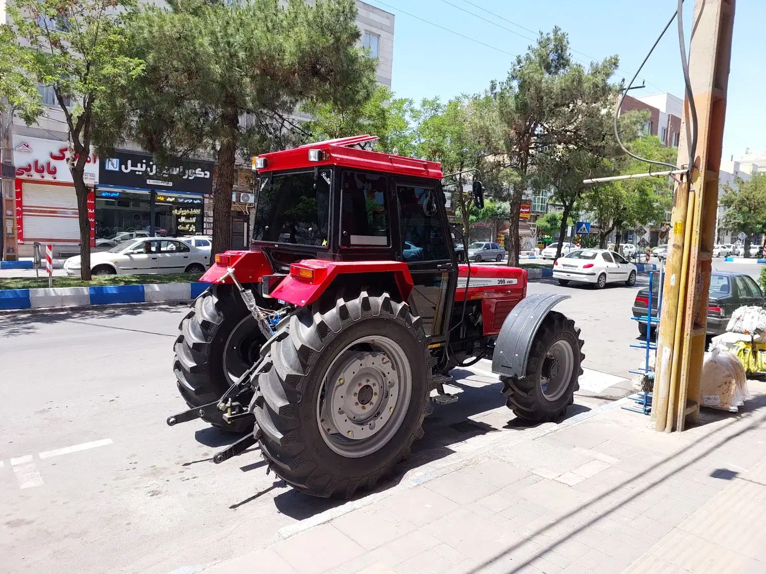 تراکتور 399 کابین دار|خودرو سنگین|محمدیه-قزوین, |دیوار
