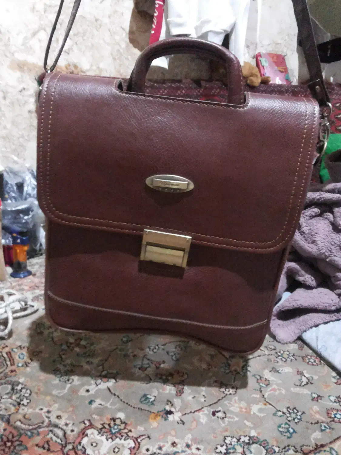 کیف چرمی مرغوب دستی ورودوشی واداری|کیف، کفش، کمربند|گرگان, |دیوار