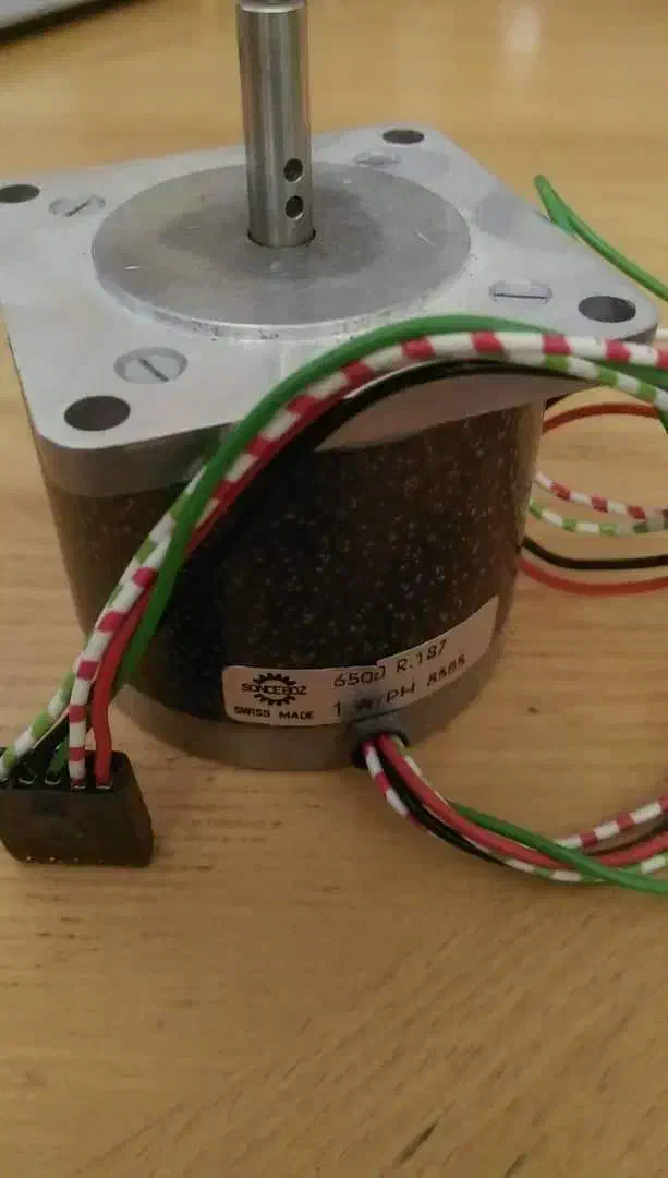 استپر موتور سوئیسی /گشتاور 8kg|قطعات و لوازم جانبی رایانه|تهران, سهروردی|دیوار