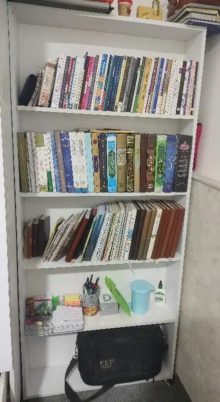 کتابخانه|کتابخانه، شلف، قفسههای دیواری|قنوات, |دیوار