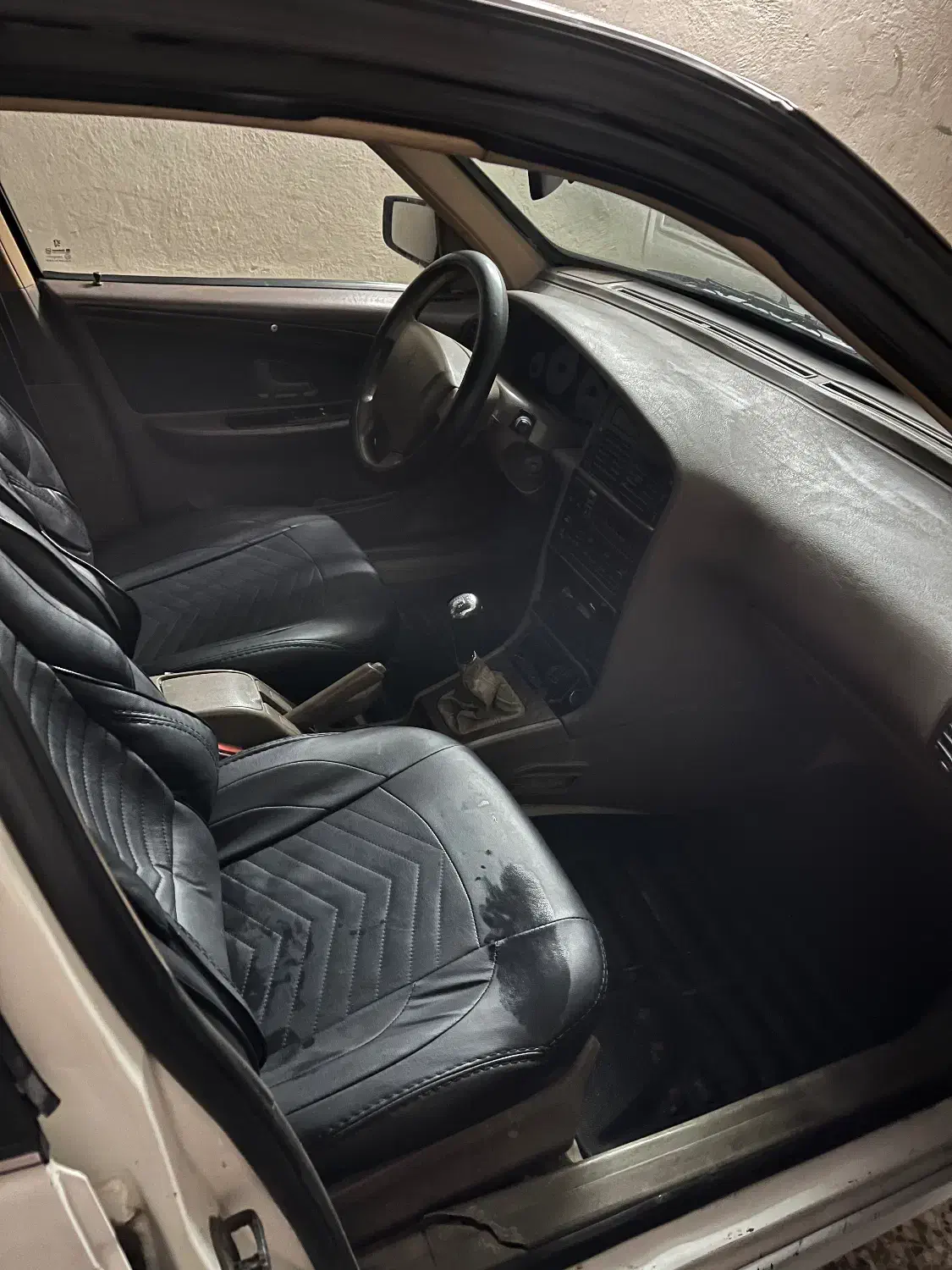 پژو پارس ۹۰ تصادفی|خودرو سواری و وانت|اصفهان, بهارستان|دیوار