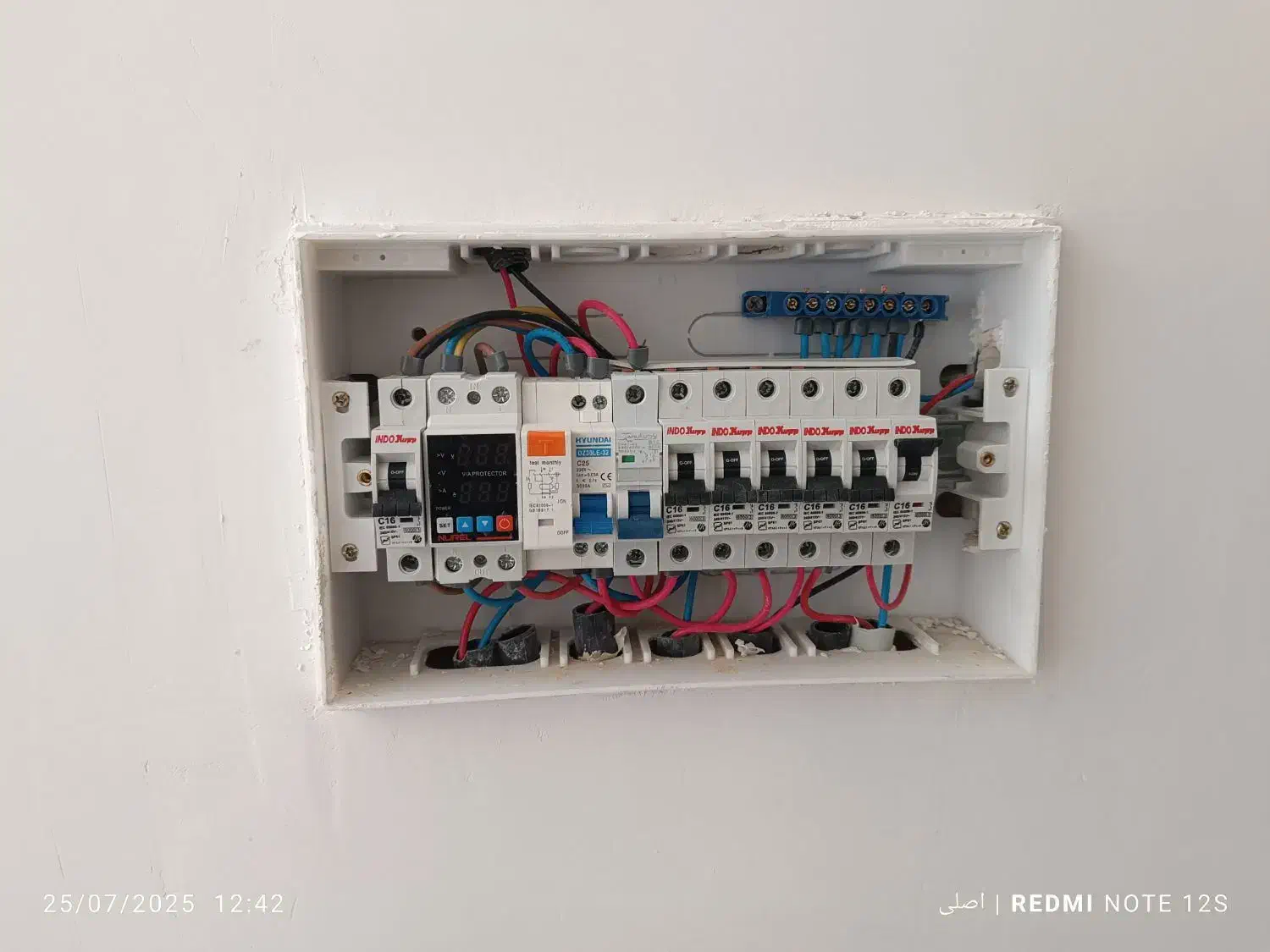 برقکارساختمان|خدمات پیشه و مهارت|اشتهارد, |دیوار