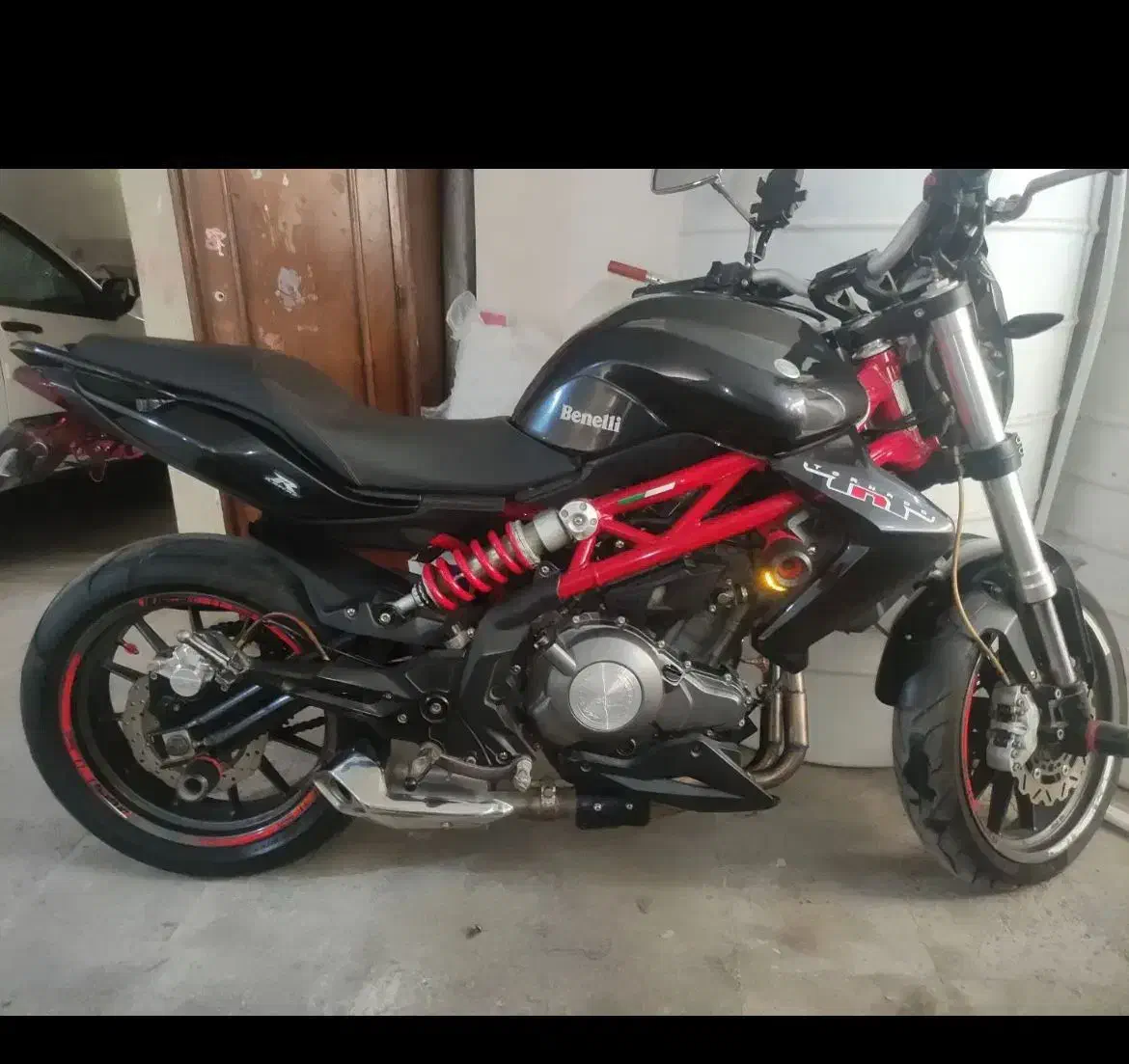 بنلی 300|موتورسیکلت|چغادک, |دیوار