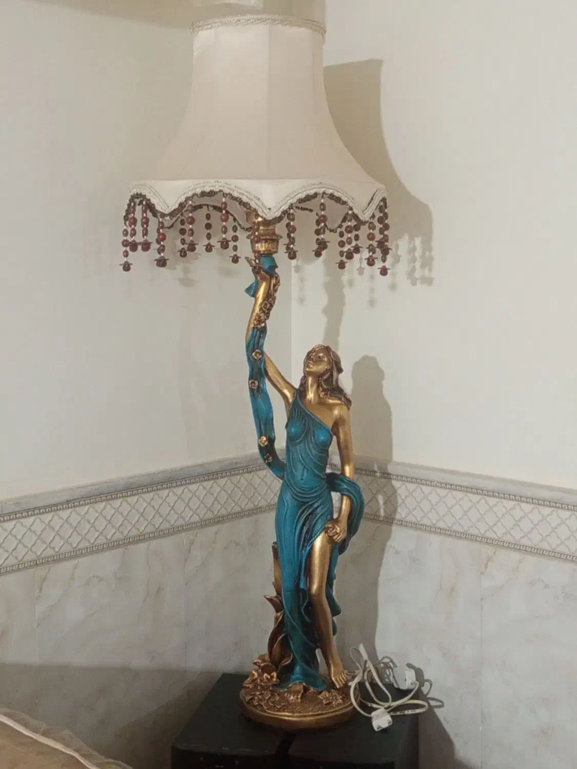 آباژور|چراغ خواب و آباژور|ساوه, |دیوار