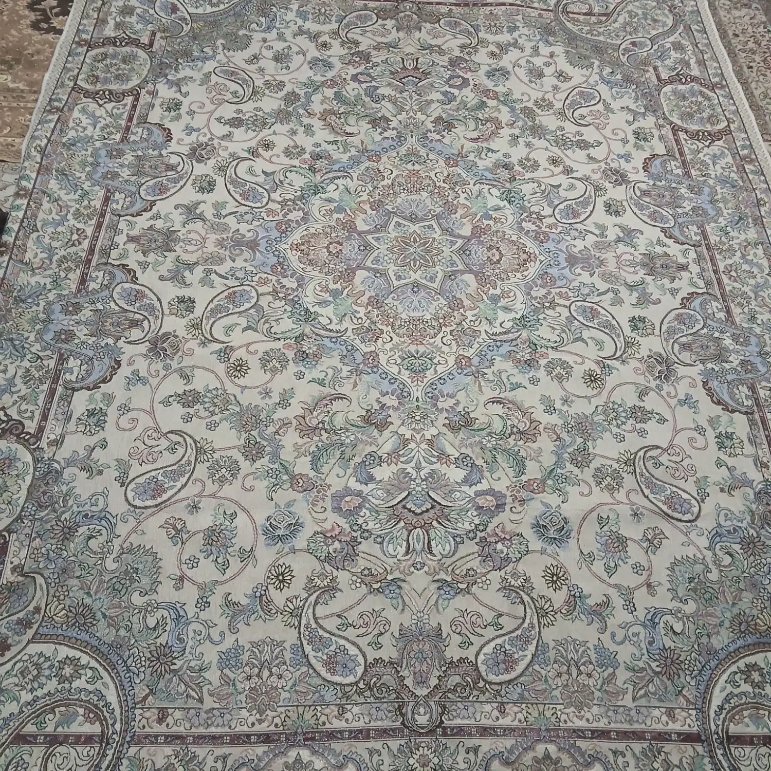 رو فرشی ۹ متری سفید|روفرشی|تهران, جوادیه|دیوار