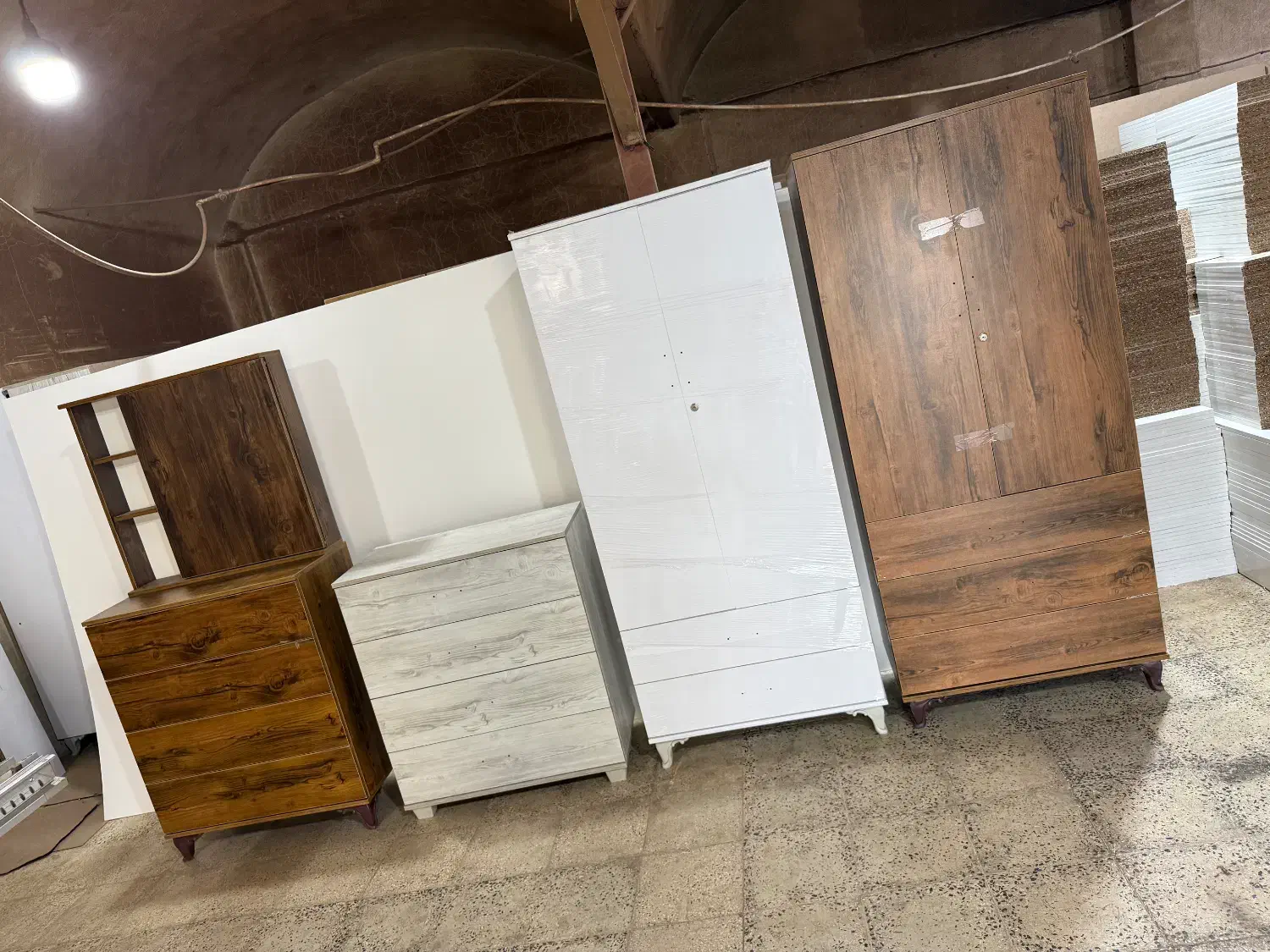 دراور ومیز|جاکفشی، کمد، دراور|تهران, شهید رجایی|دیوار