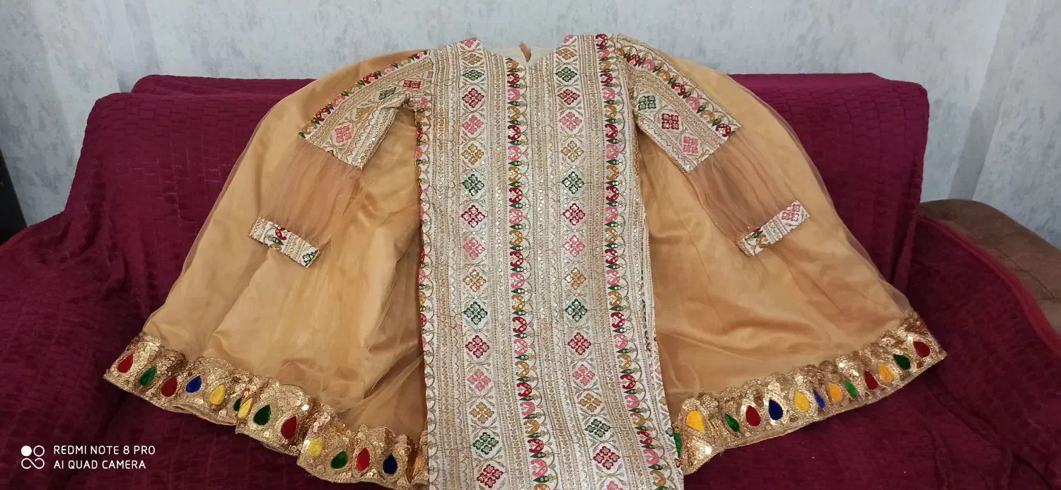 لباس محلی|لباس|مرودشت, استادیوم‎|دیوار