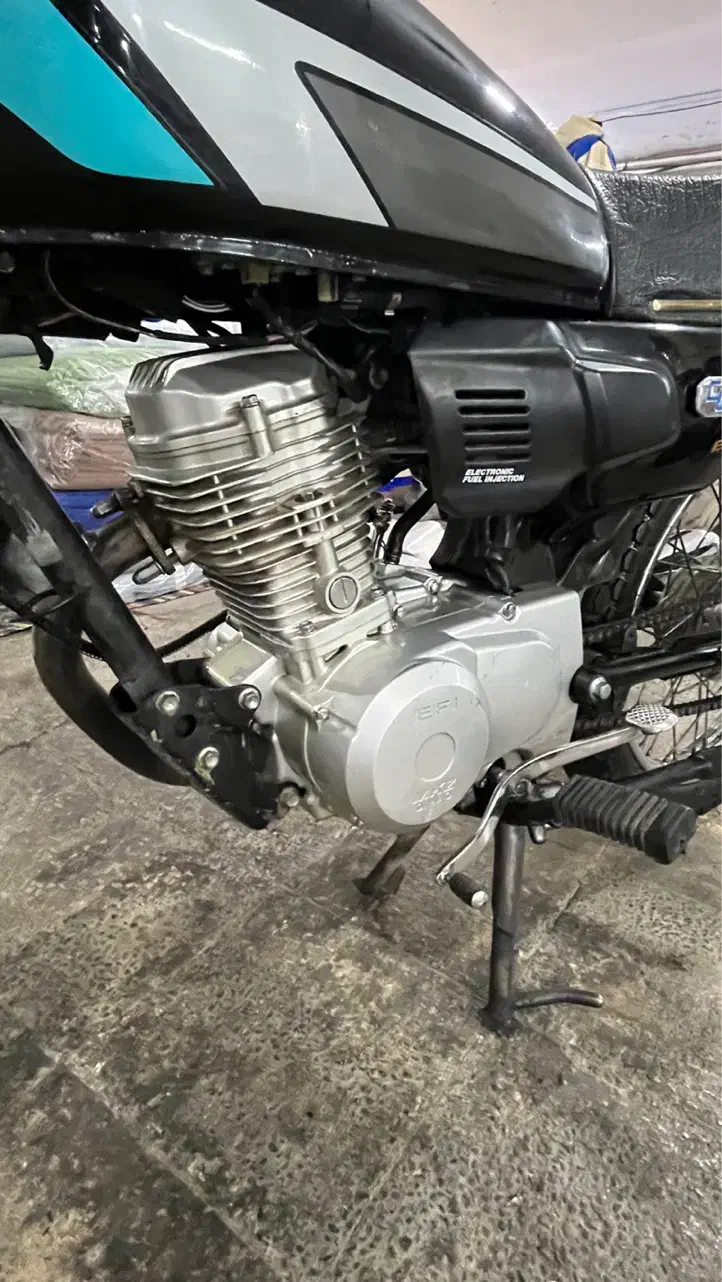 هندا۱۲۵مدل۹۸|موتورسیکلت|تهران, قیام|دیوار