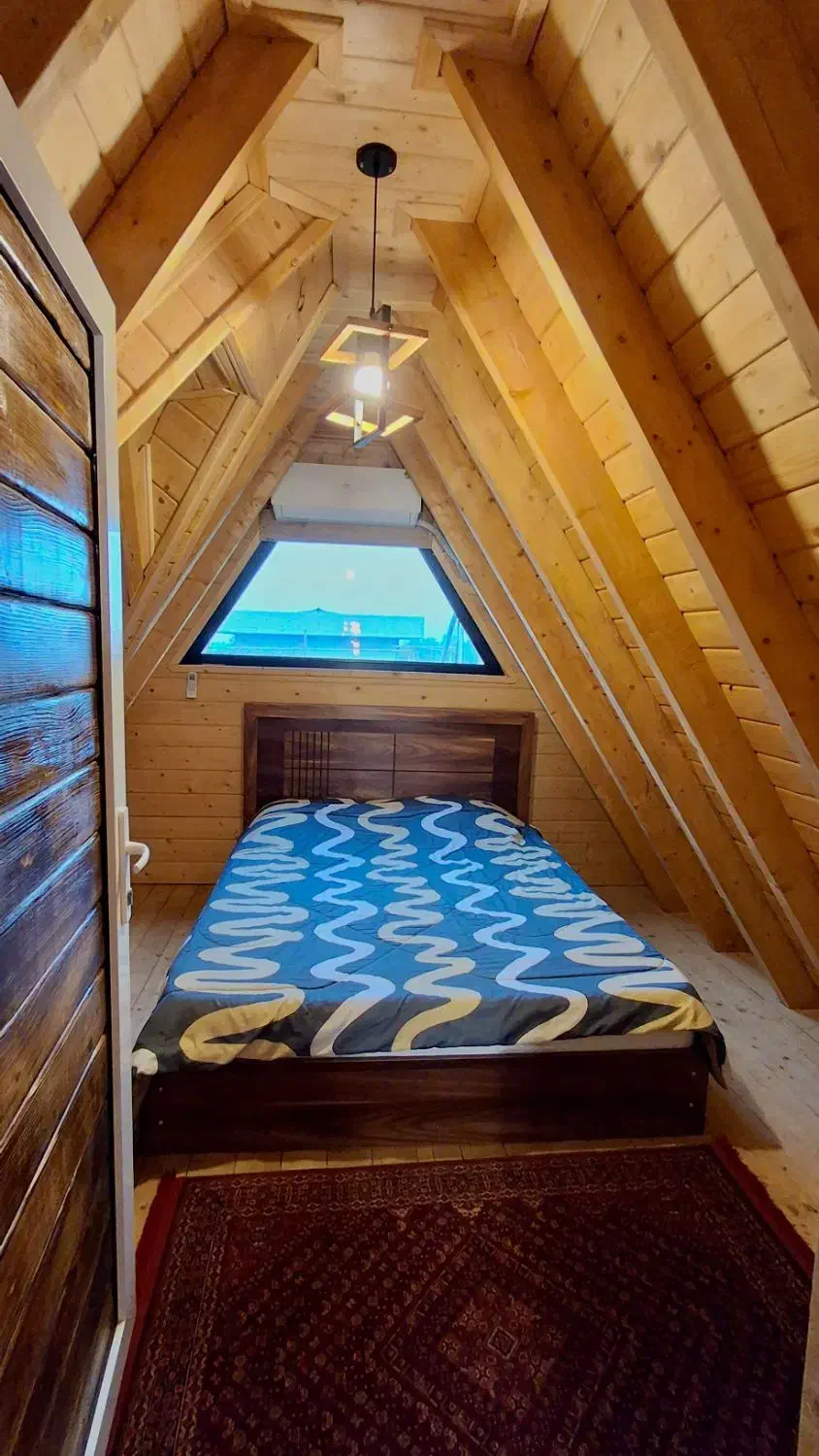 کلبه چوبی دوبلکس استخردار جنگلی نوساز|اجارهٔ کوتاه‌مدت ویلا و باغ|رامسر, |دیوار