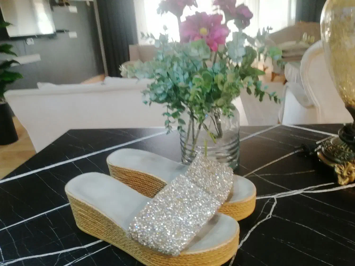 صندل|کیف، کفش، کمربند|کردکوی, |دیوار