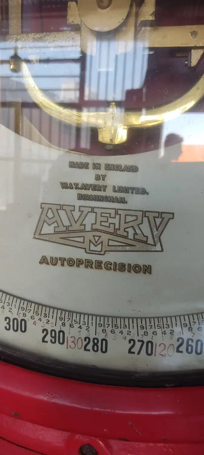 ترازوی عقربه ایی عتیقه انگلیسی 250 کیلویی|کلکسیون اشیاء عتیقه|تهران, آرژانتین|دیوار