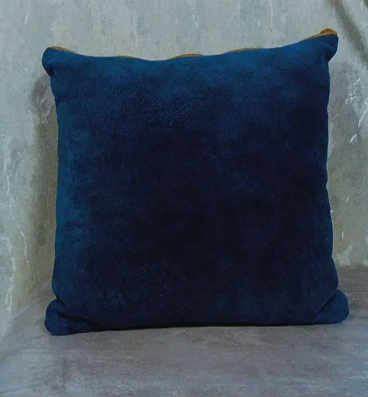 کوسن مبل|رختخواب، بالش، پتو|رشت, آب آسیاب|دیوار