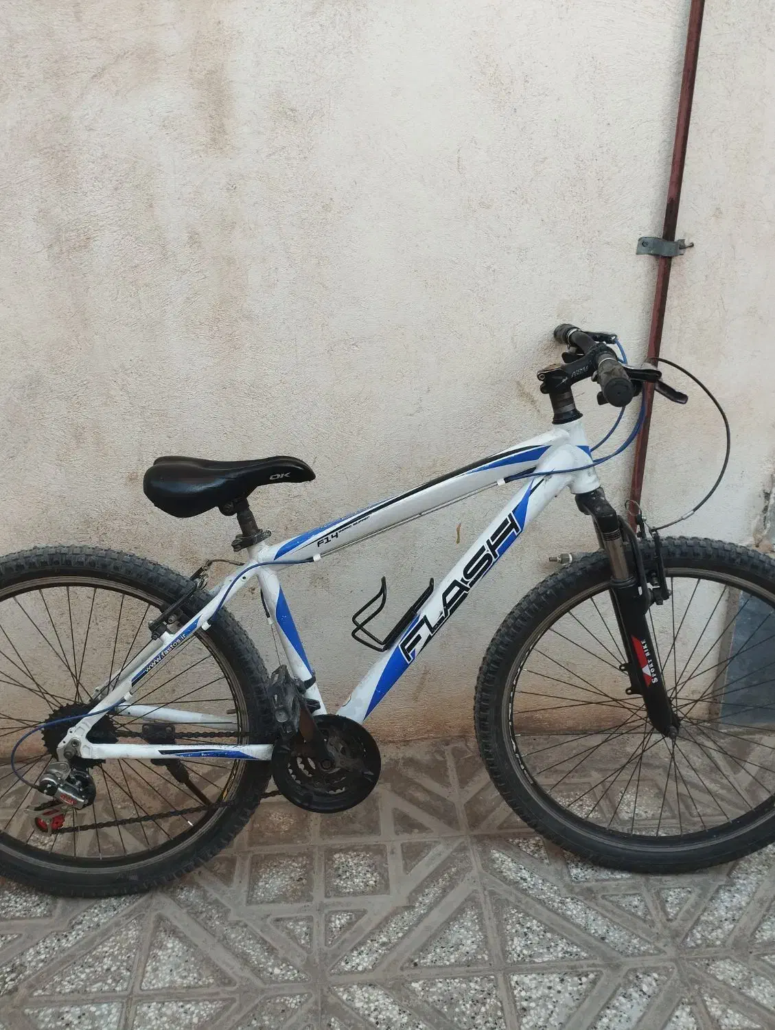 دوچرخه سالم و تمیز|دوچرخه، اسکیت، اسکوتر|اسفراین, |دیوار