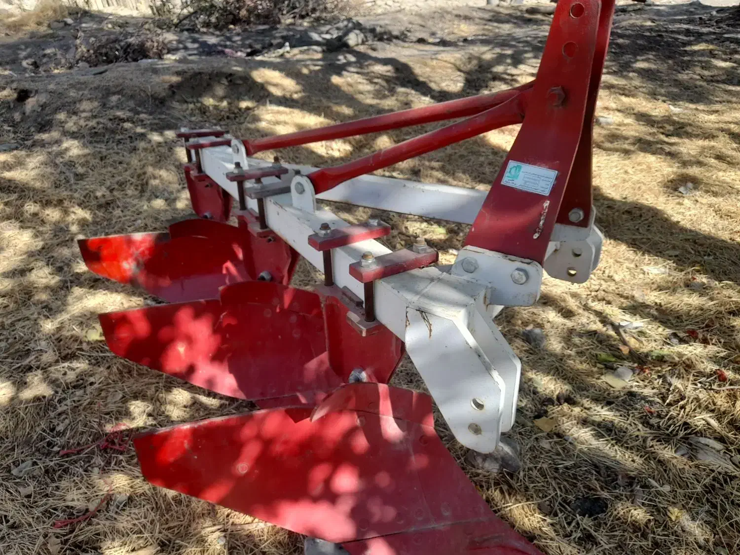 گاو اهن|ماشین‌آلات صنعتی|مریوان, |دیوار