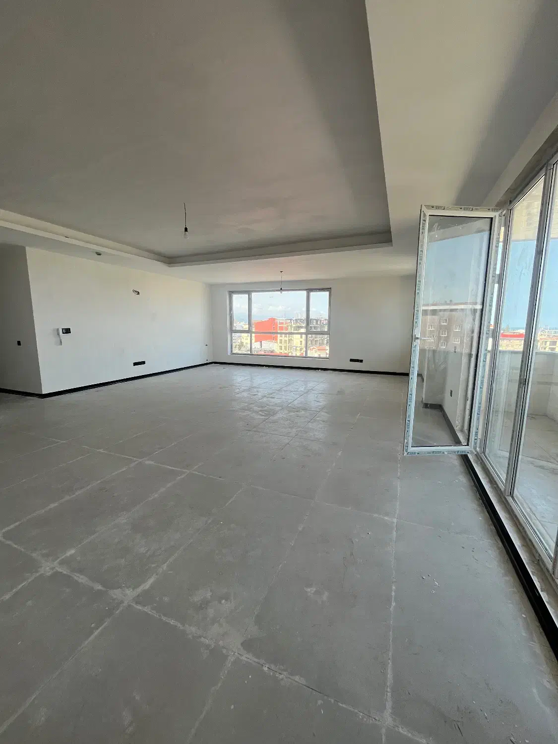 فروش واحد ۱۳۰ متری نوساز ساحلی با تراس رو به دریا|فروش آپارتمان|تنکابن, |دیوار