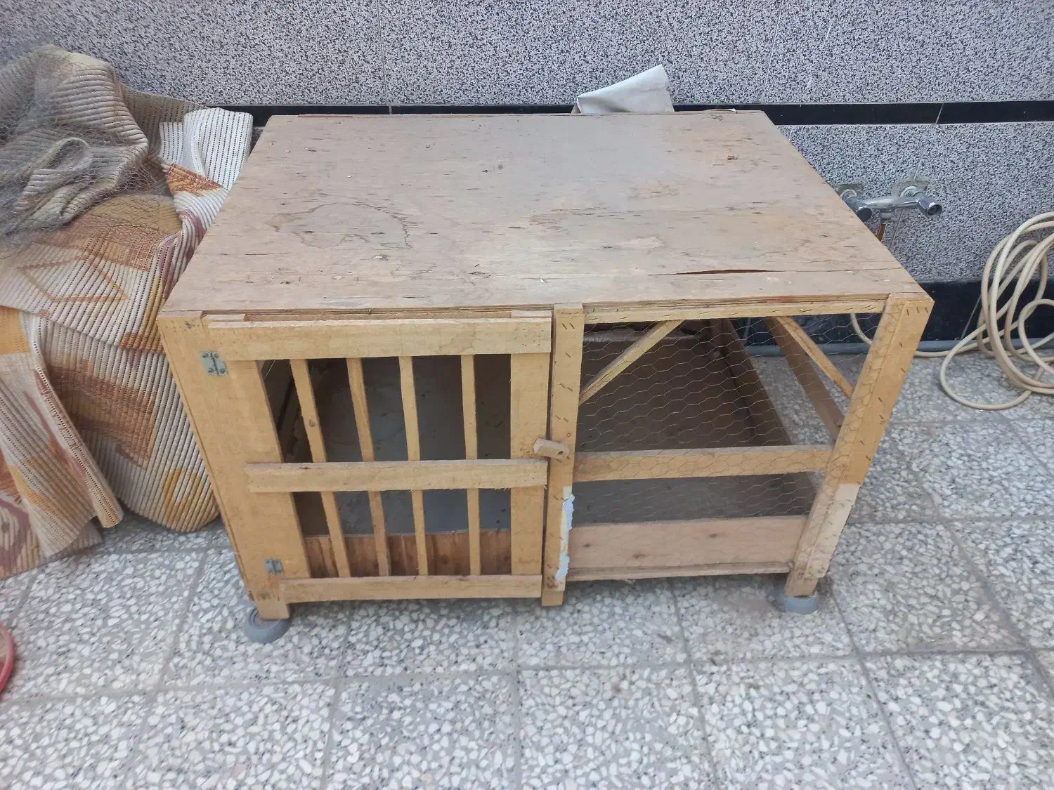 قفس چوبی بزرگ|لوازم جانبی حیوانات|قم, نخودی|دیوار