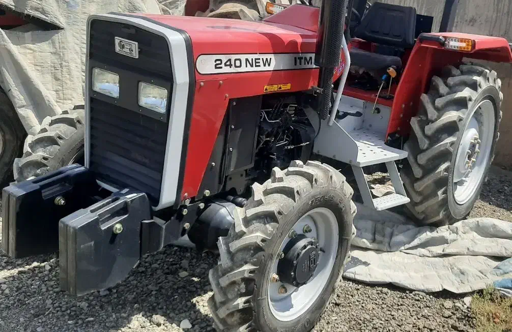 تراکتور ۲۴۰ -4wd|خودرو سنگین|تهران, سعیدآباد|دیوار