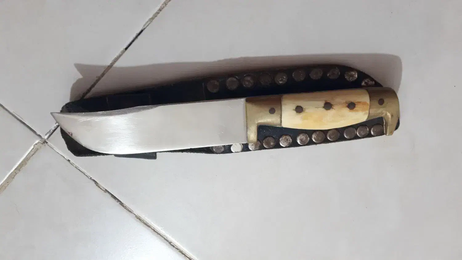 چاقو تورکمنی|کلکسیون اشیاء عتیقه|بندر ترکمن, |دیوار